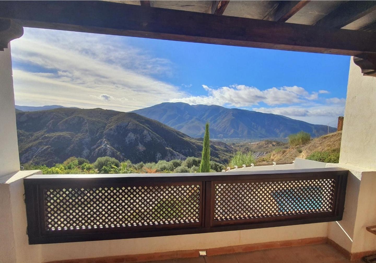 Alpujarra Relax Carataunas ภายนอก รูปภาพ