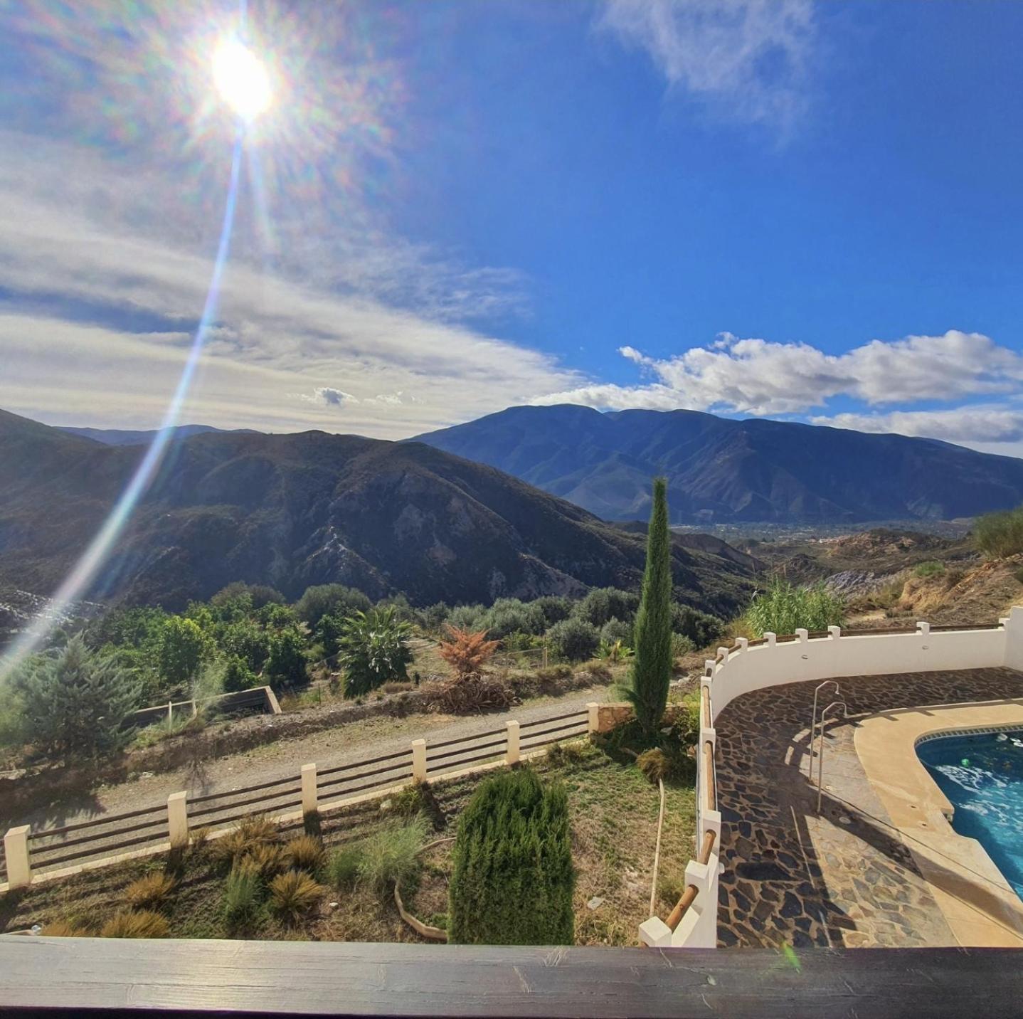 Alpujarra Relax Carataunas ภายนอก รูปภาพ